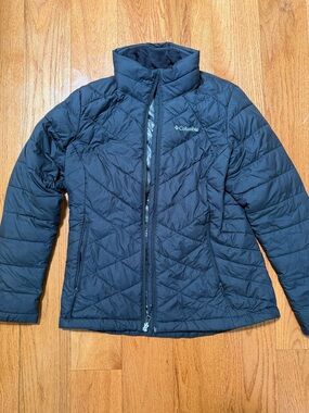 Columbia Women's Quilted Puffer Jacket - Black